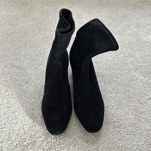 Stuart weitzman boot (size 6.5)